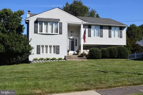 974 Ramsay Rd, Warminster, PA 18974