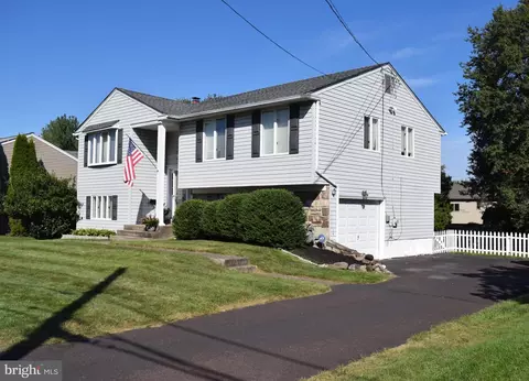 974 Ramsay Rd, Warminster, PA 18974 photo 3
