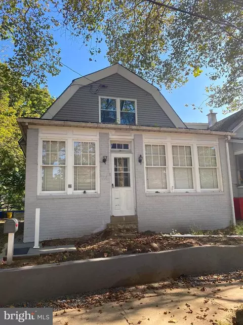 86 Central Ave, Morrisville, PA 19067