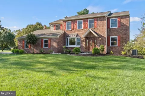 1 Brighton Pl, Newtown, PA 18940