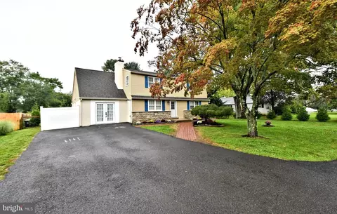 1264 Almshouse Rd, Jamison, PA 18929