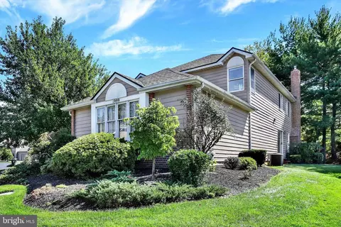 1999 Kirkbride Cir, Yardley, PA 19067