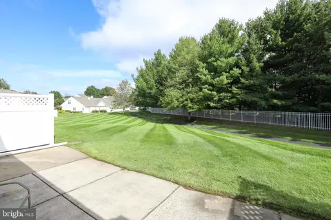 180 Progress Dr, Doylestown, PA 18901 photo 5
