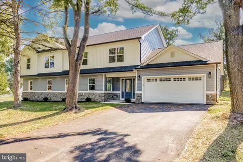 9 Springdale Ave, Huntingdon Valley, PA 19006