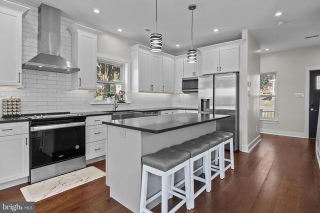 3329 W End Ave, Feasterville Trevose, PA 19053