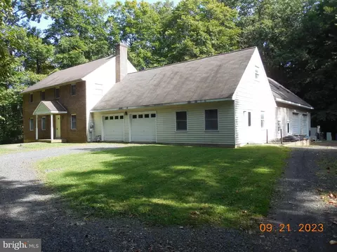 1605 Bethlehem Pk, Sellersville, PA 18960