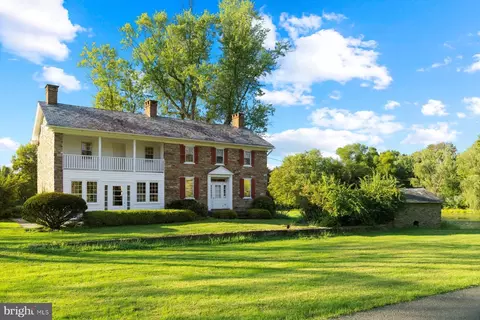 7014 Sladek Rd, New Hope, PA 18938