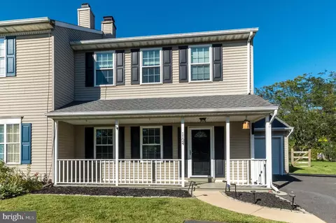 1124 Red Barn Ln, Quakertown, PA 18951