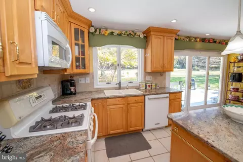 520 Mill Rd, Yardley, PA 19067 photo 14