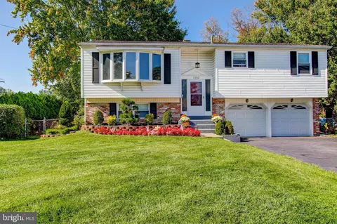 1182 Barness Dr, Warminster, PA 18974