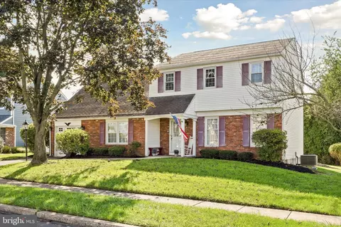 31 Colby Ln, Langhorne, PA 19047