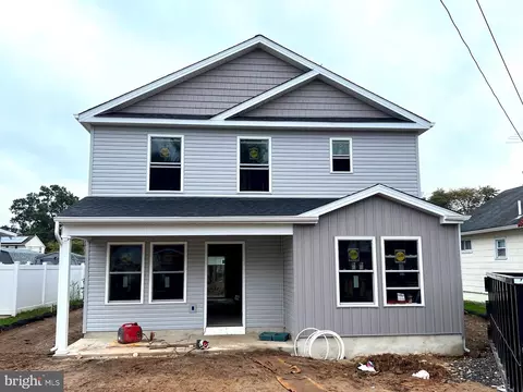 1625 Grieb Ave, Levittown, PA 19057