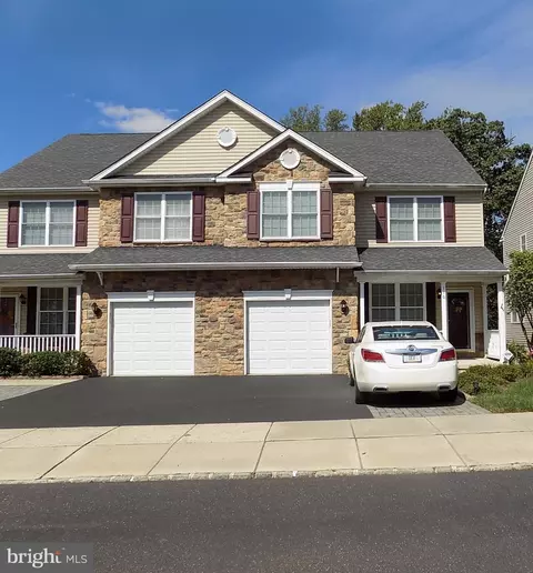 116 Black Lake Run #18, Bensalem, PA 19020