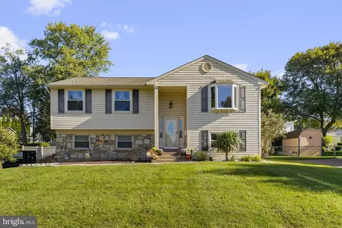 731 Joseph Ave, Warminster, PA 18974