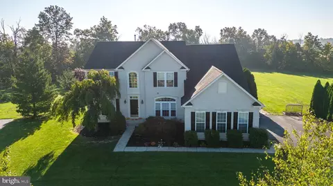 1877 Sassafras Ln, Quakertown, PA 18951