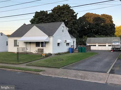 146 Hillcrest Ave, Croydon, PA 19021