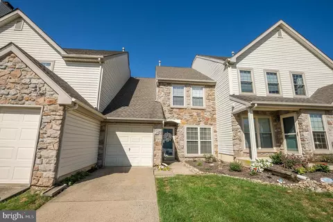 115 Heath Ct, Chalfont, PA 18914