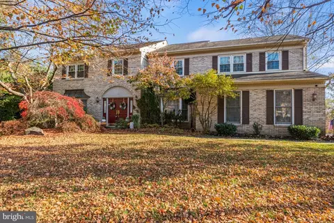 1 Versailles Cir, Doylestown, PA 18901