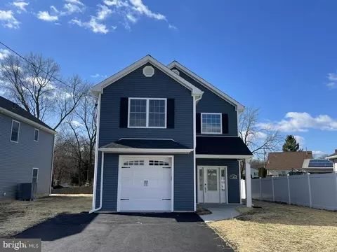 916 Bellevue Ave, Croydon, PA 19021