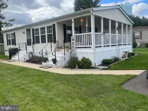 2304 Brownsville Rd #M-3, Feasterville Trevose, PA 19053