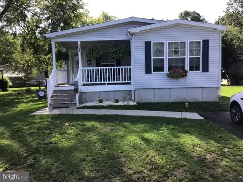 265 Hickory Dr, Doylestown, PA 18901