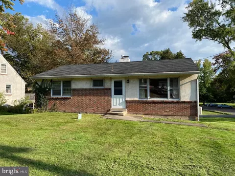 3 N 2nd St, Perkasie, PA 18944