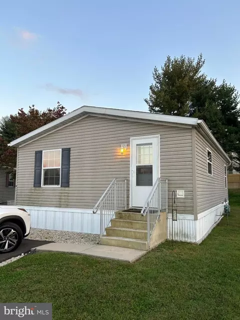 2304 Brownsville Rd #M5, Feasterville Trevose, PA 19053