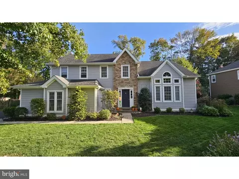 489 Knollbrook Dr, Langhorne, PA 19047