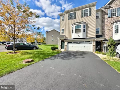 125 Master Ave, Feasterville Trevose, PA 19053