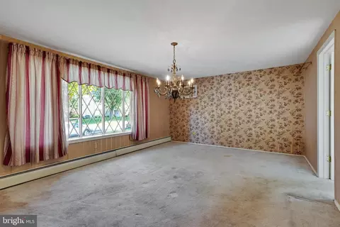 732 Dick Ave, Warminster, PA 18974 photo 5
