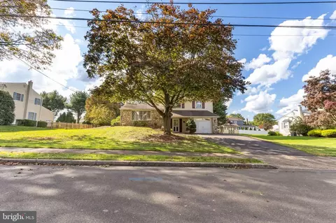732 Dick Ave, Warminster, PA 18974 photo 3