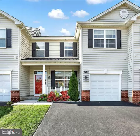 206 St Joseph Dr, Levittown, PA 19054