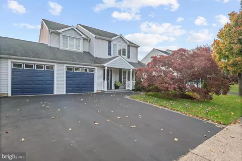 474 Pheasant Ln, Fairless Hills, PA 19030