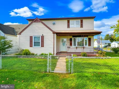 702 Second Ave, Croydon, PA 19021