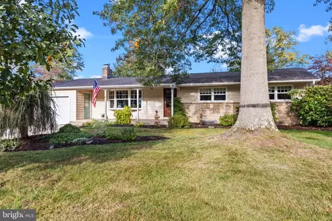 56 Bedford Pl, Yardley, PA 19067