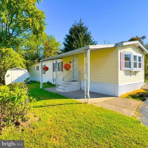 5120 Galen Dr, Morrisville, PA 19067