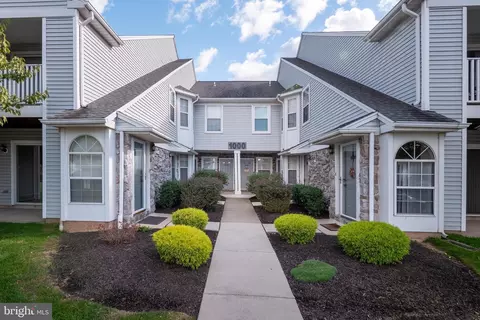 1001 Mews Dr #1001, Sellersville, PA 18960