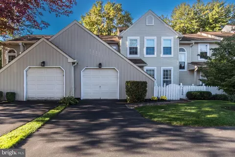 1608 Mcnelis Dr, Southampton, PA 18966