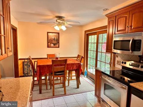 2155 Wayne Dr, Jamison, PA 18929 photo 12