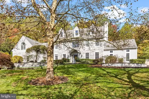 3764 Sablewood Dr, Doylestown, PA 18902