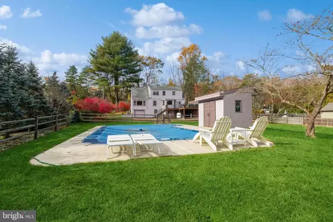 62 River Rd, Pipersville, PA 18947