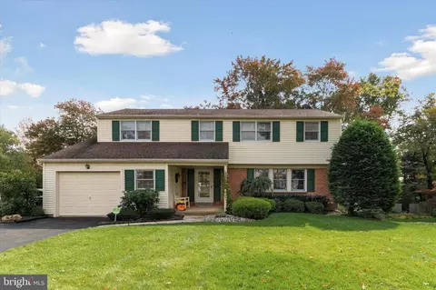 2014 Greyhorse Dr, Warrington, PA 18976
