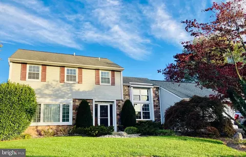41 Victoria Ct, Southampton, PA 18966