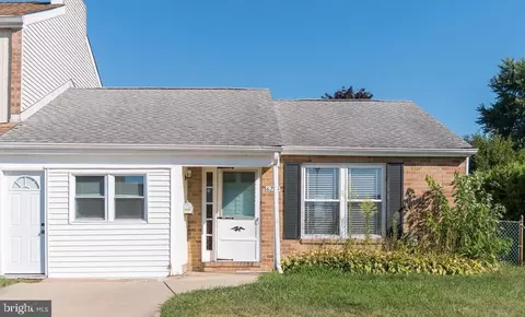 6233 Patrick Henry Ct, Bensalem, PA 19020