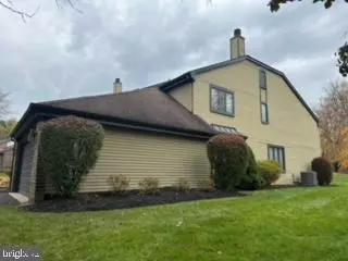 2 Garrison Pl, Newtown, PA 18940
