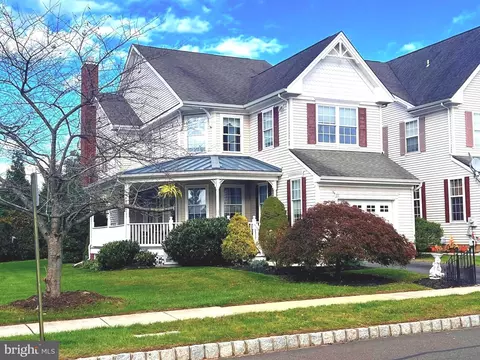 44 Brewster Dr, Warminster, PA 18974