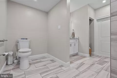 2425 Access Rd, Warrington, PA 18976 photo 50