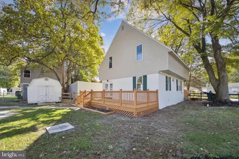 5504 Schumacher Dr, Bristol, PA 19007