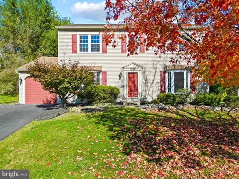 5656 Cricket Ln, Bensalem, PA 19020