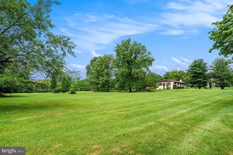 2 South Limekiln Pike, Chalfont, PA 18914